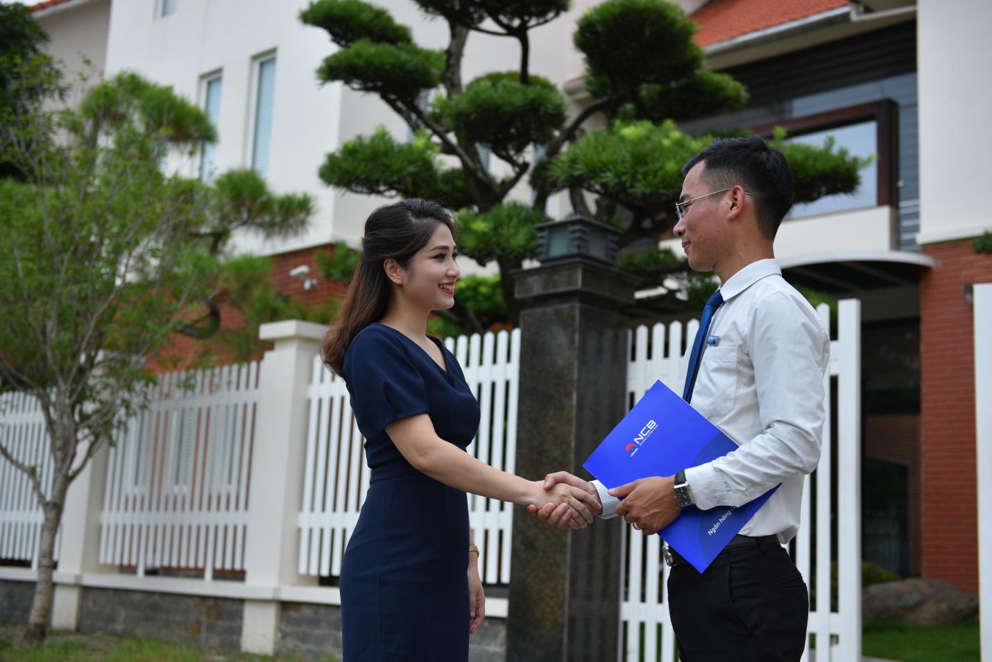 THÔNG BÁO ĐẤU GIÁ XE Ô TÔ CON BKS 68A - 067.52 - HỒ SƠ KHÁCH HÀNG LÊ VĂN HẬU